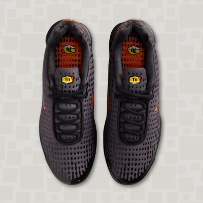 TN Plus VII Black and Red